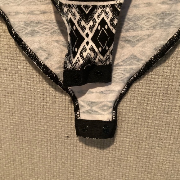 Patterned leotard - Picture 2 of 3